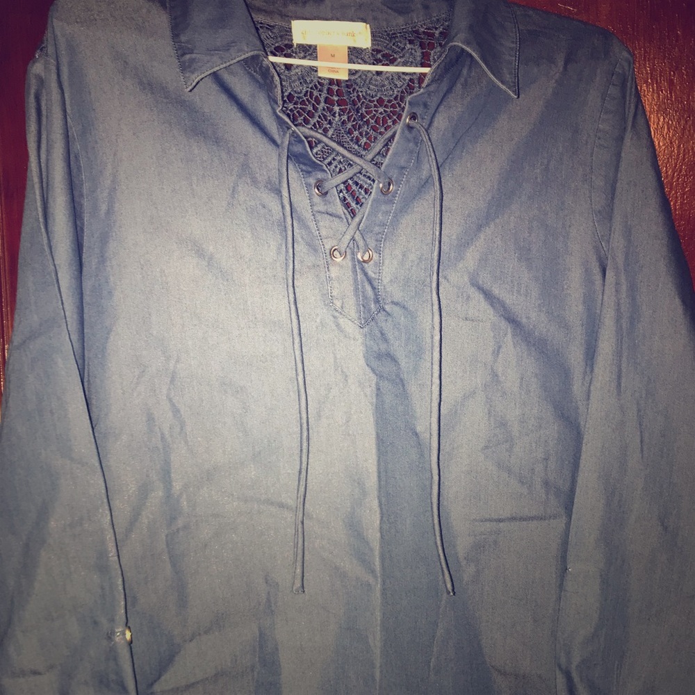 Women’s Size MEDIUM Lightweight Tunic